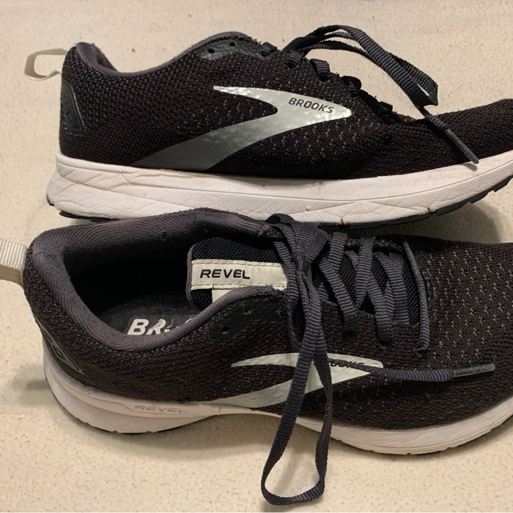 Womens Revel 4.0 Charcoal Black & White Running Athleasure Training Sz 6.5 - Picture 5 of 15